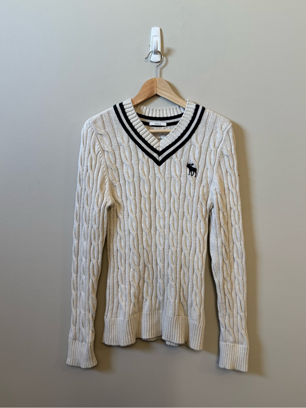 Abercrombie & fitch Y2K 100% cotton cable knit cricket v-neck preppy sweater